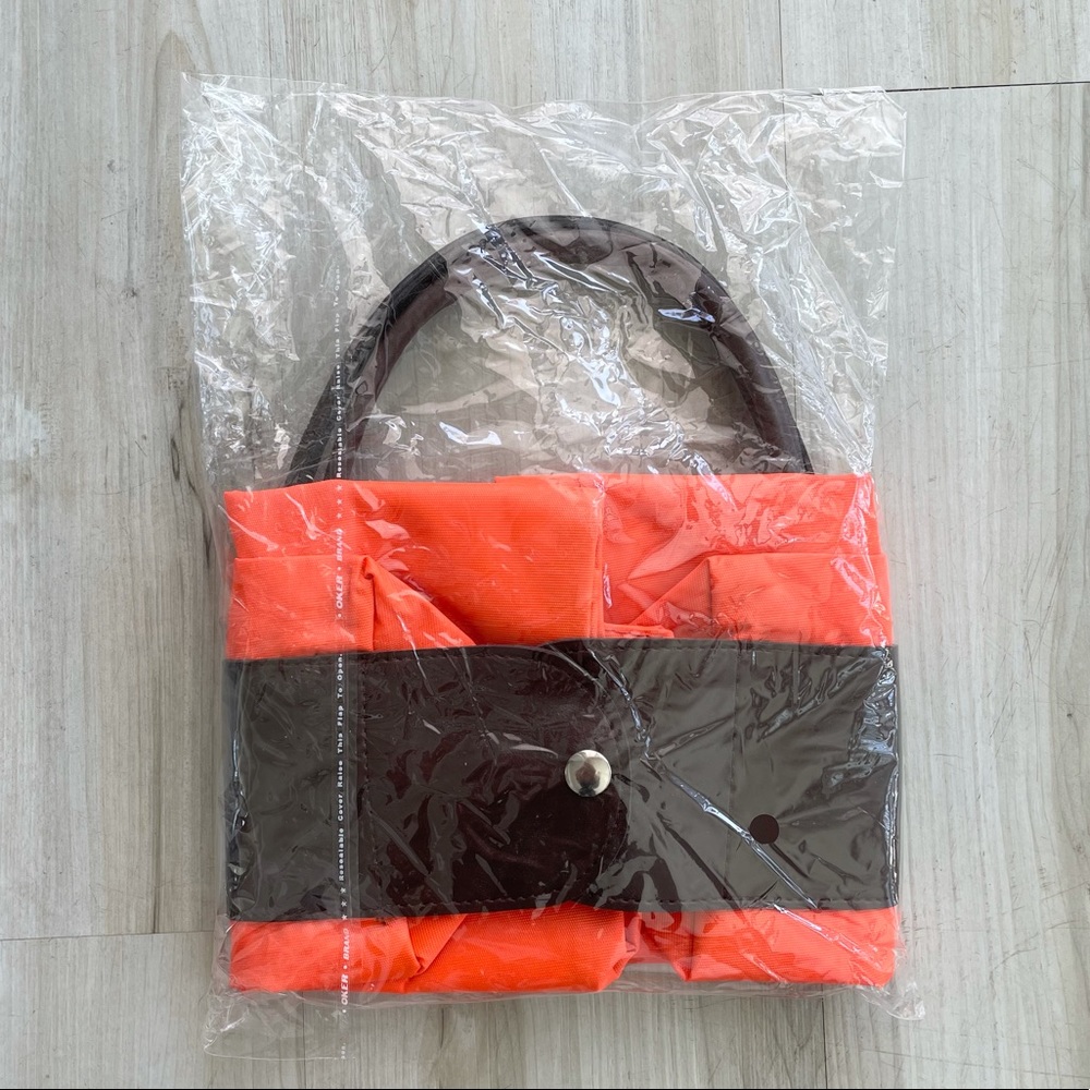 NWOT Guang Tong Large Zippered Tote Bag